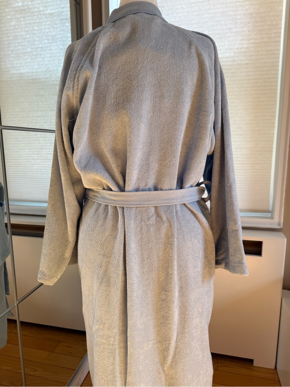 Lacoste Light Blue Terry Robe with Embroidered Crocodile - Picture 2 of 6